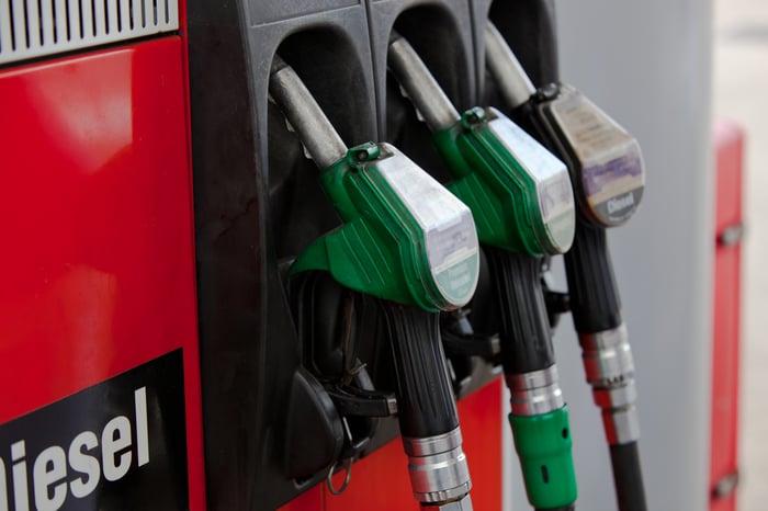 Navigating rising gas prices: how to drive for fuel efficiency